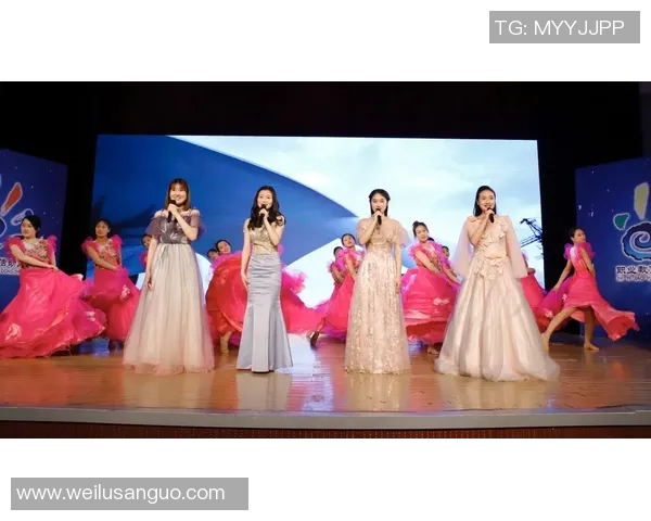 足球运动员评价各大球星技术特点与职业生涯成就的深度剖析